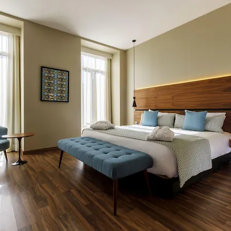 فينتشي ليبردادي 4* Lisboa