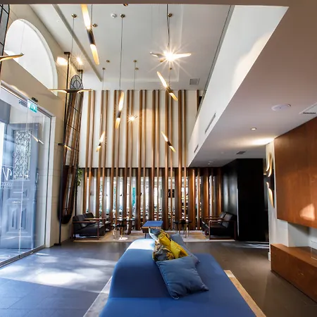 ヴィンチ リベルダーデ 4* リスボン