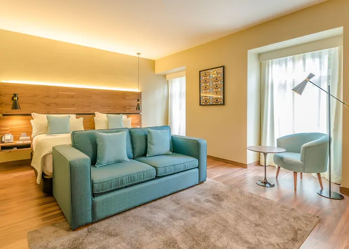 ヴィンチ リベルダーデ 4* リスボン