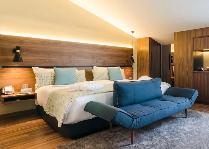 מלון Vincci Liberdade 4*